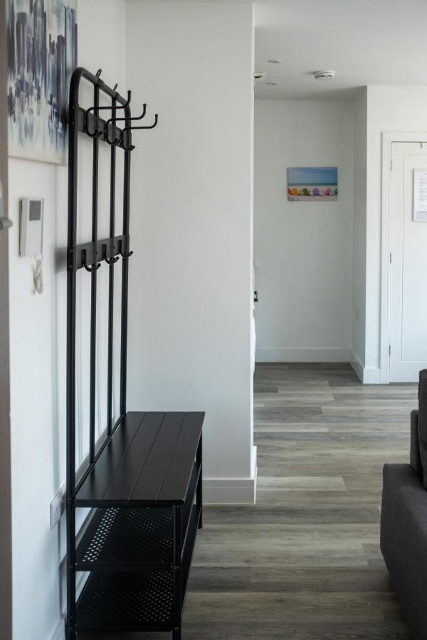 Modern One Bedroom Apartment In Town Centre & 4 Min To The Beach Bournemouth Exterior photo