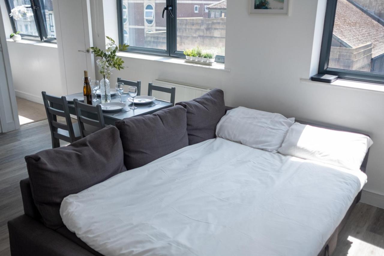 Modern One Bedroom Apartment In Town Centre & 4 Min To The Beach Bournemouth Exterior photo